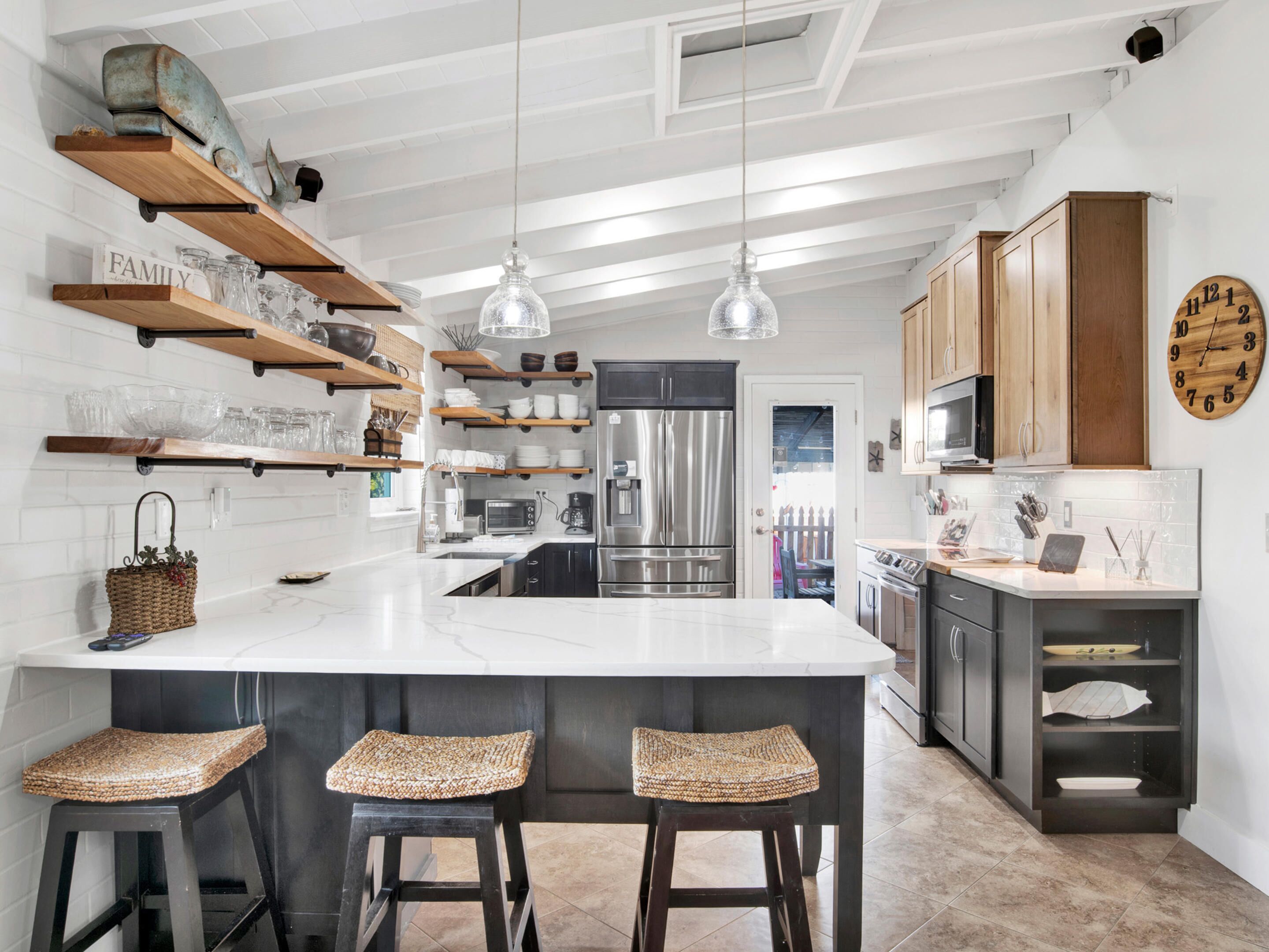 Casa, várias camas, sacada, vista para o jardim | Cozinha privada | Geladeira, micro-ondas, fogão, cooktop