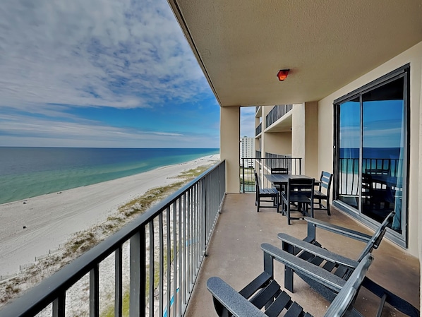 公寓客房, 多張床, 陽台, 海景 | 住宿一隅