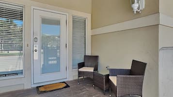 Estudio (5 Bedrooms) | Servicio de la propiedad