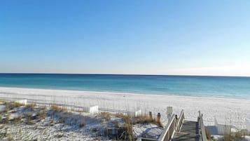 Estudio (5 Bedrooms) | Servicio de la propiedad