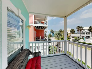 Estudio (3 Bedrooms) | Servicio de la propiedad