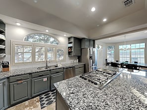 House, Multiple Beds, Balcony, Pool View | Private kitchen | Fridge, microwave, oven, stovetop