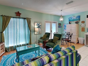 Interior - Sunset Cottages #1A by Southern Vacation Rentals (Fort Walton Beach)