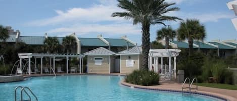 Studio (3 Bedrooms) | Property amenity