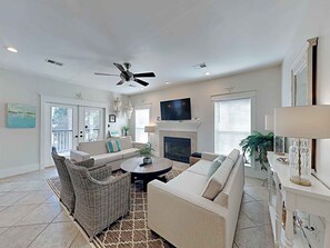Estudio (3 Bedrooms) | Servicio de la propiedad