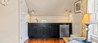 Beautiful Cambridge Rental in Cambridgeport