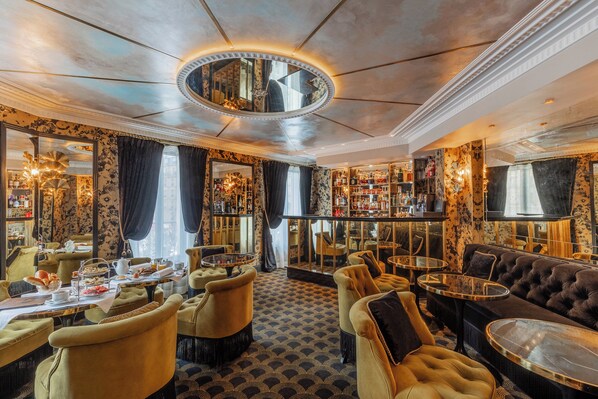Desayuno continental (EUR 24 por persona)