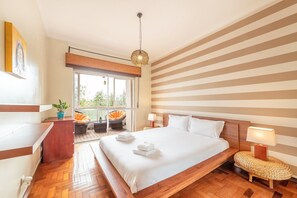 1 bedroom, desk, Internet, bed sheets - GuestReady - Peaceful 1 Bedroom Abode in Estoril (Cascais)