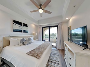 Condo (3 Bedrooms) | Property amenity
