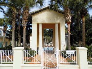 Estudio (3 Bedrooms) | Servicio de la propiedad