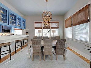 Studio (3 Bedrooms) | Property amenity