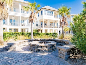 開放式客房 (Multiple Bedrooms) | 住宿設施服務