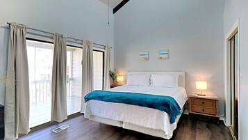 Rumah, Beberapa Tempat Tidur, balkon, pemandangan kolam renang | 2 kamar tidur dan didekorasi berbeda-beda