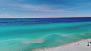 Accommodatie ligt op het strand