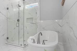 Studio (3 Bedrooms) | Ausstattung der Unterkunft