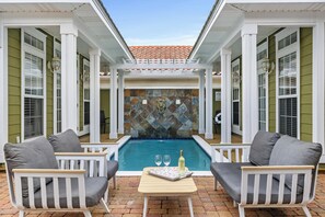 Monolocale (3 Bedrooms) | Piscina | Piscina all'aperto