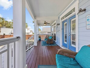 Casa, letti multipli, balcone, vista piscina | Terrazza/patio