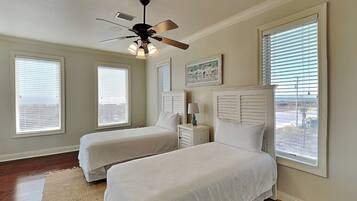 House, Multiple Beds, Balcony, Ocean View | 4 bedrooms, free WiFi, bed sheets