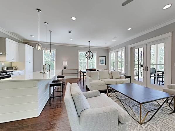 House, Multiple Beds, Kitchen, Garden View | Living area | TV - Tofino by Southern Vacation Rentals (Santa Rosa Beach)