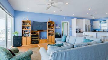 Studio, Multiple Beds, Balcony, Ocean View | Living area | TV
