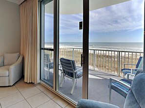 公寓客房, 多張床, 陽台, 海景 | 陽台