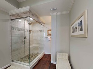 Condo, Multiple Beds, Balcony, Ocean View | Bathroom