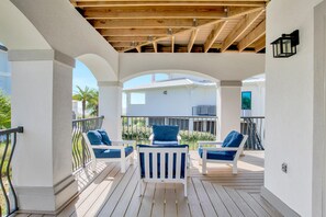 Rumah, Beberapa Tempat Tidur, balkon, pemandangan kebun | Teras/patio