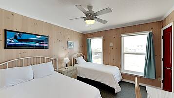 House, Multiple Beds, Balcony, Ocean View | 5 bedrooms, individually decorated, individually furnished, free WiFi