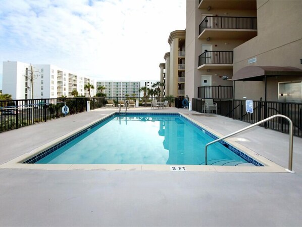 สระว่ายน้ำ