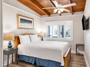 House, Multiple Beds, Balcony, Ocean View (La Casa Fole) | 4 bedrooms, individually decorated, individually furnished, free WiFi - La Casa Fole' by Southern Vacation Rentals (Pensacola Beach)