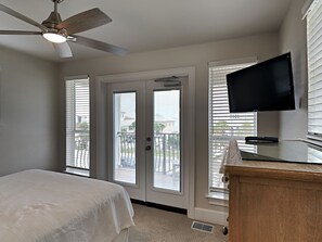 House, Multiple Beds, Balcony, Ocean View | 1 bedroom, free WiFi, bed sheets