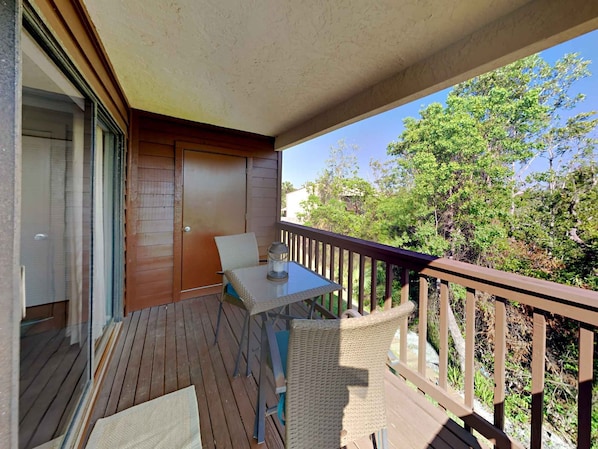 Condo (2 Bedrooms) | Property amenity