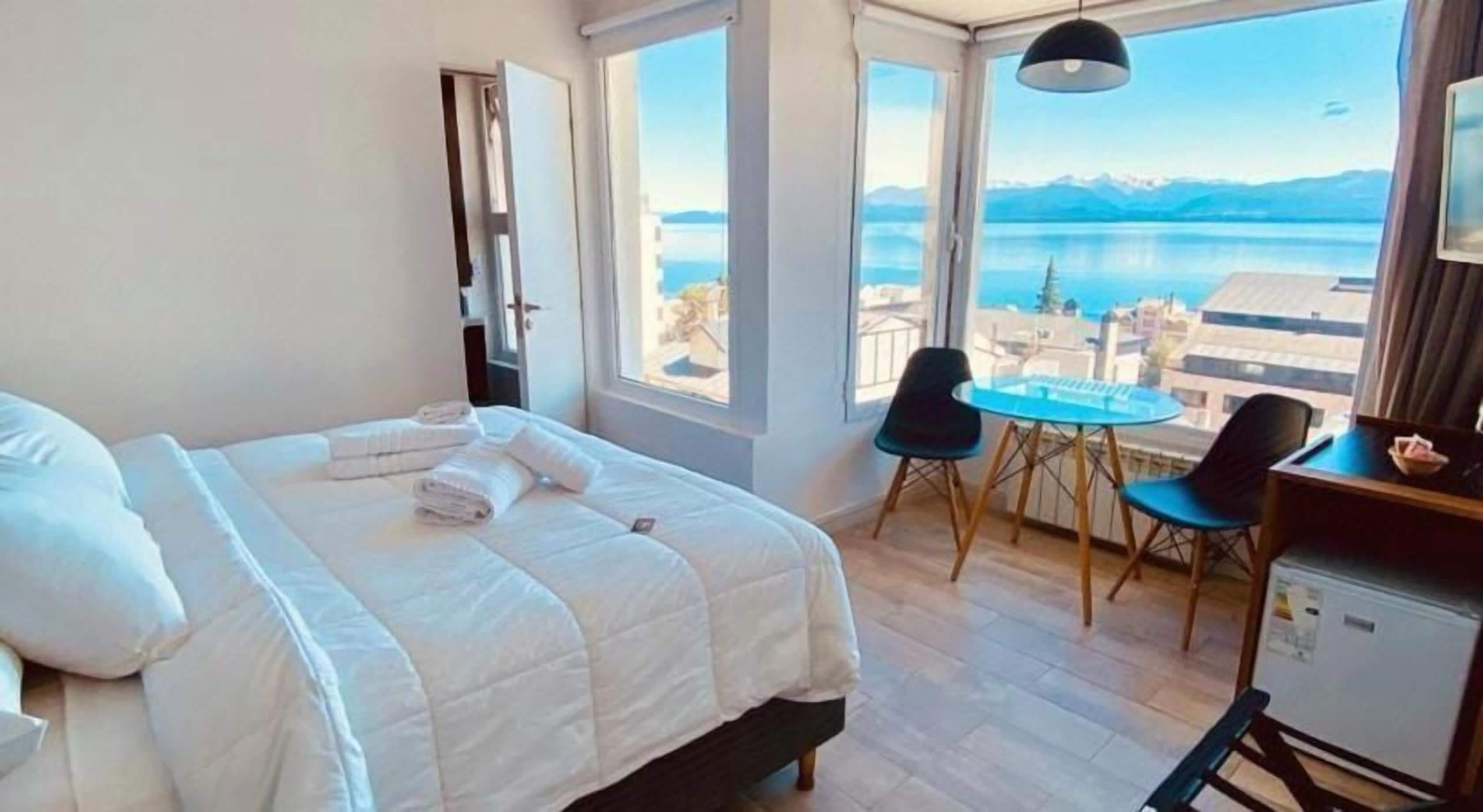 Een minibar, een kluis op de kamer, verduisterende gordijnen