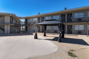 Pool - Rodeway Inn Midland South (Midland)