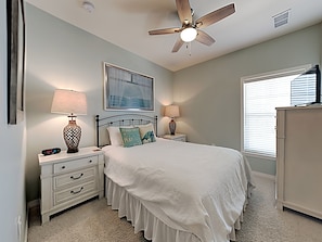 3 bedrooms, individually decorated, individually furnished, free WiFi