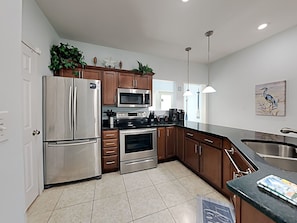 House, Multiple Beds, Kitchen, Garden View | Private kitchen | Fridge, microwave, oven, stovetop