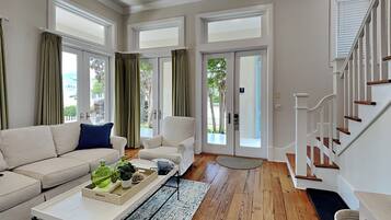 House, Multiple Beds, Balcony, Pool View | Living area | 42-inch flat-screen TV with digital channels