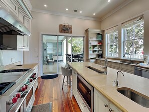 Private kitchen - Sweet Destiny by Southern Vacation Rentals (Destin)