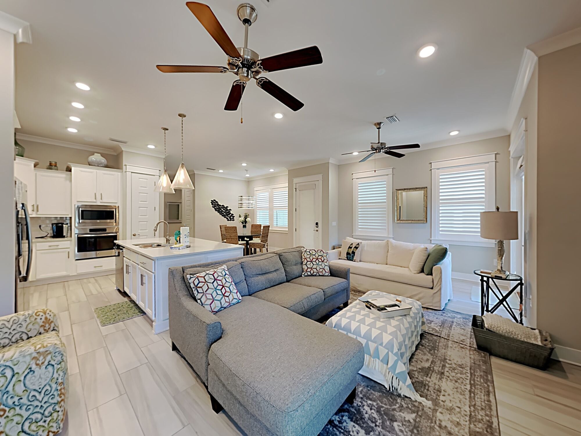 Condo, Multiple Beds, Kitchen, Garden View | Living area | 40-inch TV with digital channels