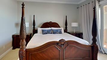 4 bedrooms, individually decorated, individually furnished, desk