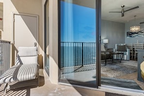Condo (2 Bedrooms) | Property amenity