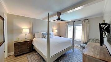 Condo, Multiple Beds, Balcony, Ocean View | 2 bedrooms, individually decorated, individually furnished, free WiFi