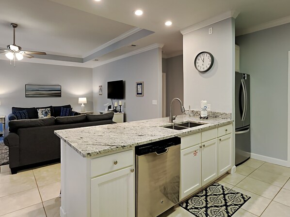 House, Multiple Beds, Kitchen, Garden View | Private kitchen | Fridge, microwave, oven, stovetop