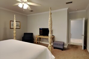 House, Multiple Beds, Kitchen, Garden View | 3 bedrooms, individually decorated, individually furnished, free WiFi - Pair-A-Dice by Southern Vacation Rentals (Miramar Beach)