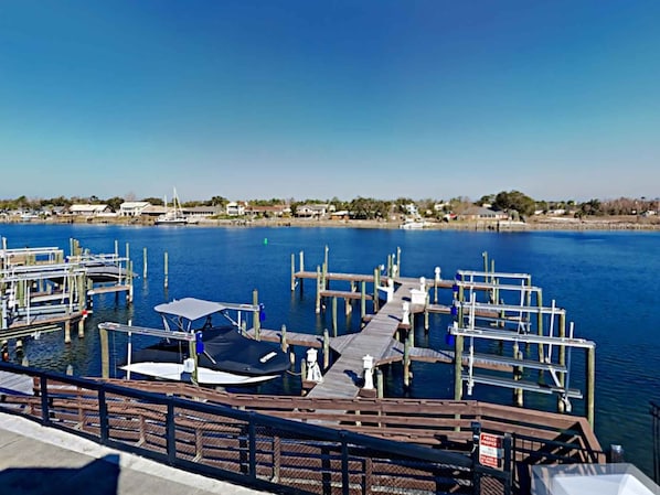 Estudio (5 Bedrooms) | Servicio de la propiedad