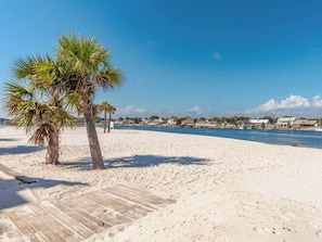 Estudio (5 Bedrooms) | Servicio de la propiedad