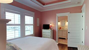 4 bedrooms, individually decorated, individually furnished, free WiFi