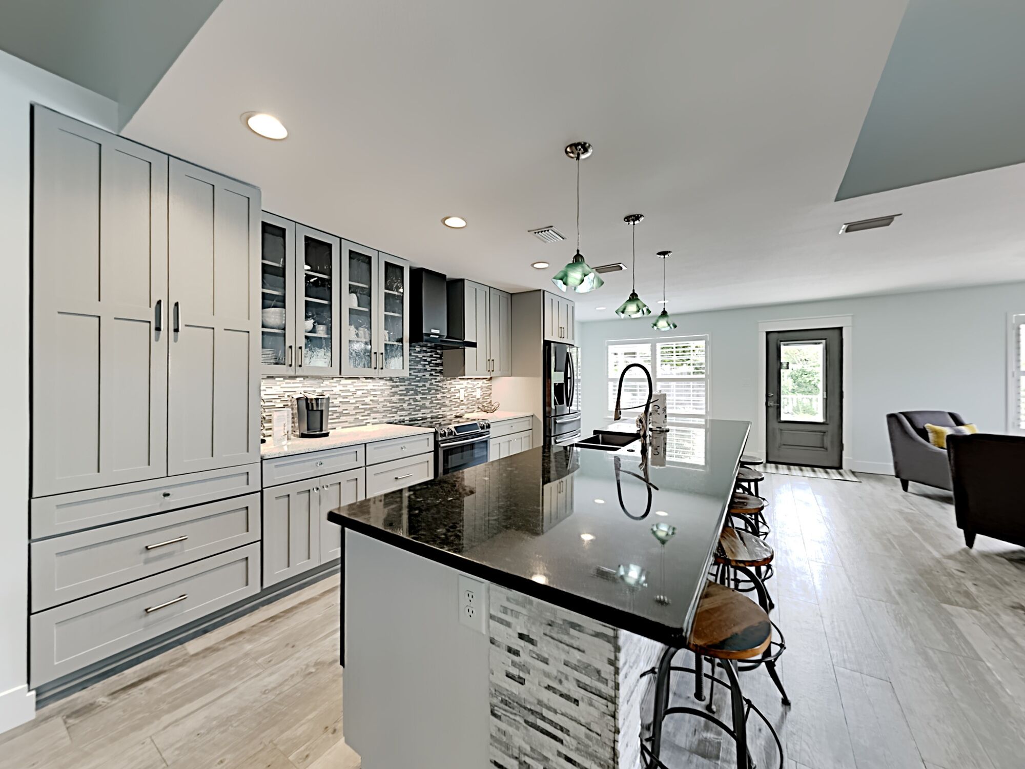 Studio (3 Bedrooms) | Property amenity