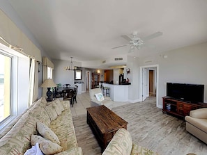 Condo, Multiple Beds, Balcony, Ocean View | Living area