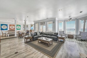Studio (Multiple Bedrooms) | Équipement de l’hébergement